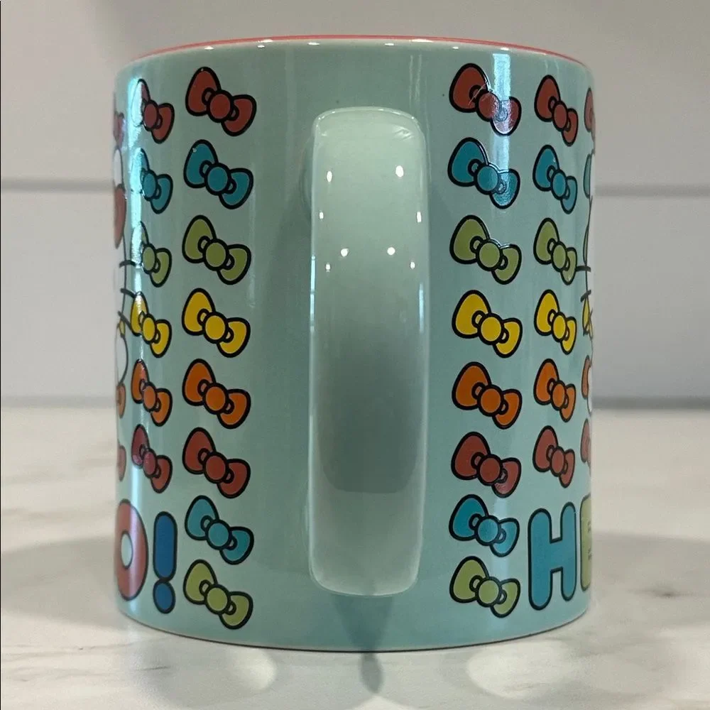Hello Kitty Sanrio Hello Rainbows Coffee Mug 20 Ounce Ceramic Mug Bows NEW